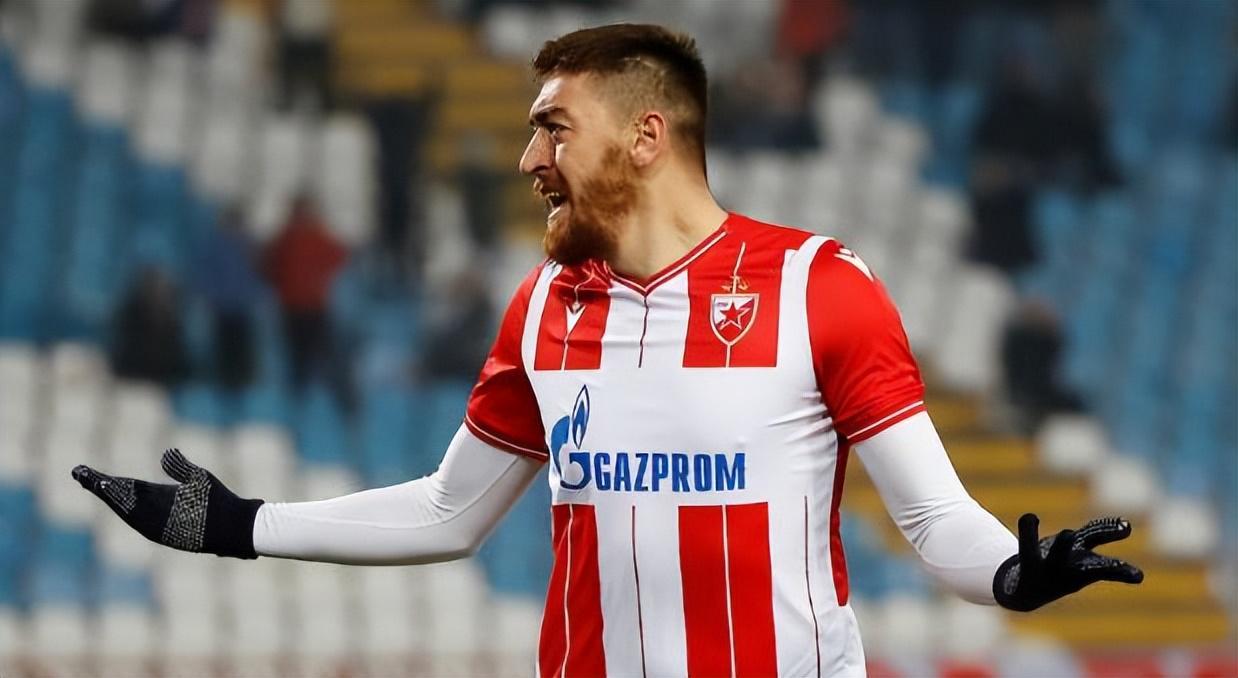 九游-鲁能与国安的比赛没开踢！前腰位置最强底牌就将亮相，值得期待