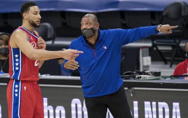 九游娱乐网站-三将蜕变稳居东部第一 费城开门红里弗斯功不可没